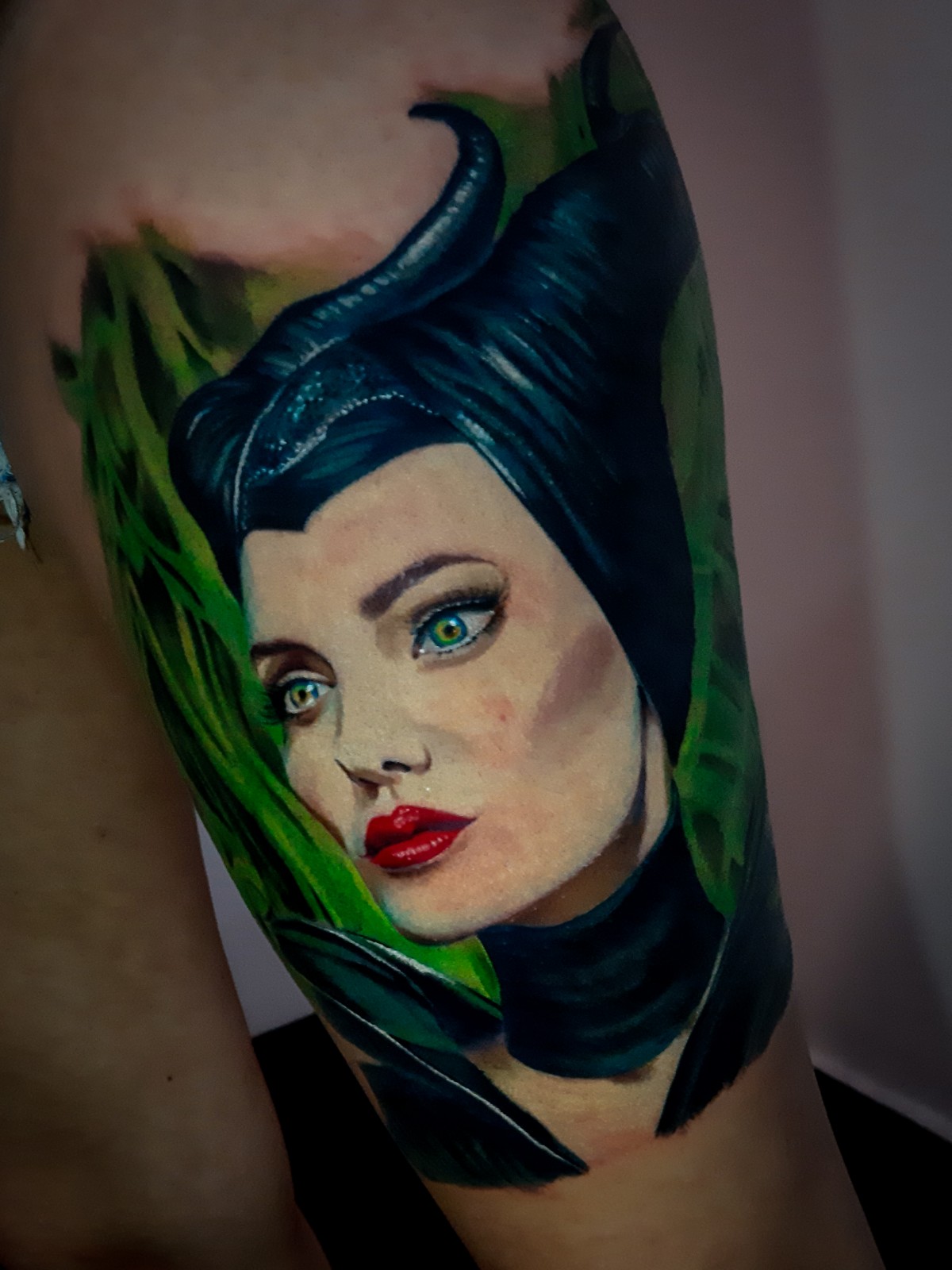 Tatuagem por Cris Verbena